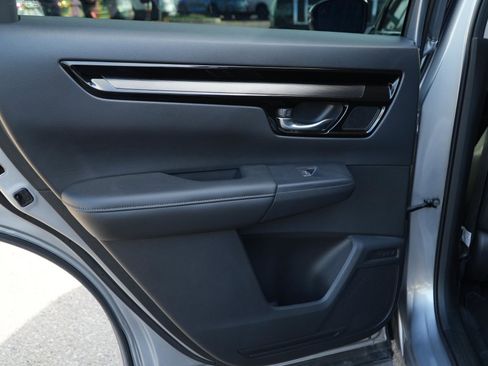 Used 2025 Honda CR-V EX-L image 16