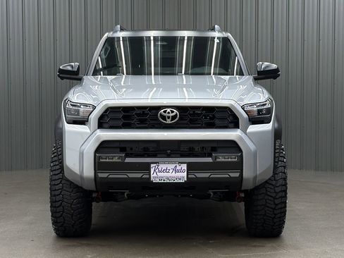 Used 2026 Toyota 4Runner TRD Off-Road Premium AWD/4WD image 8