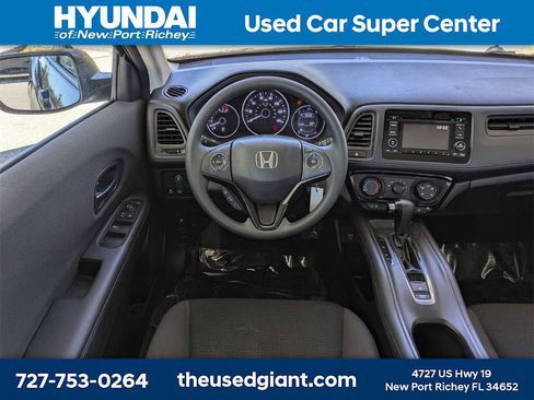 Used 2020 Honda HR-V LX image 16