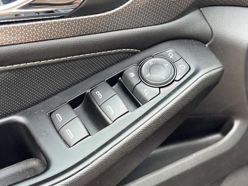 Used 2023 Chevrolet Traverse Premier w/ Redline Edition AWD/4WD image 14