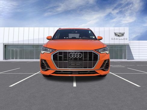 Used 2025 Audi Q3 2.0T Premium AWD/4WD image 3