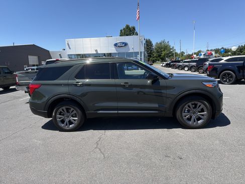 Certified 2024 Ford Explorer XLT w/ Equipment Group 202A AWD/4WD image 2