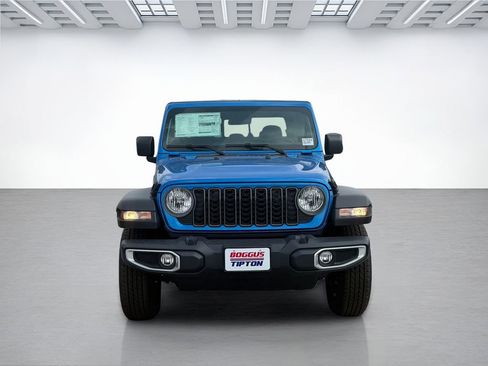 New 2026 Jeep Gladiator Sport AWD/4WD image 8