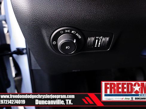 New 2026 Jeep Compass Latitude image 27