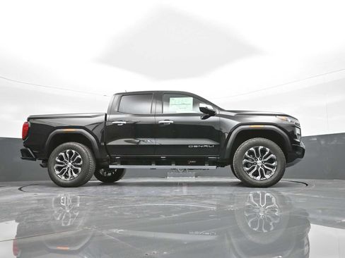 New 2026 GMC Canyon Denali image 82