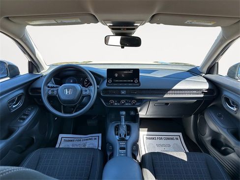 Used 2023 Honda HR-V LX image 10