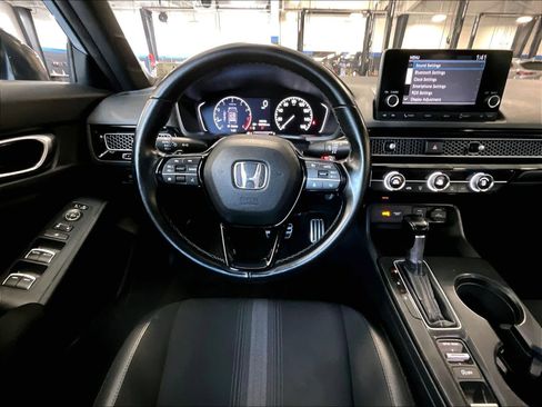 Used 2022 Honda Civic Sport image 17
