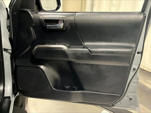 Certified 2021 Toyota Tacoma Limited image 24