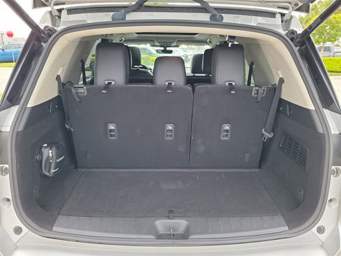 Used 2024 Nissan Pathfinder Platinum w/ Cargo Package image 14