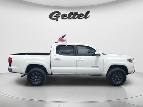 Used 2021 Toyota Tacoma SR5 RWD image 4