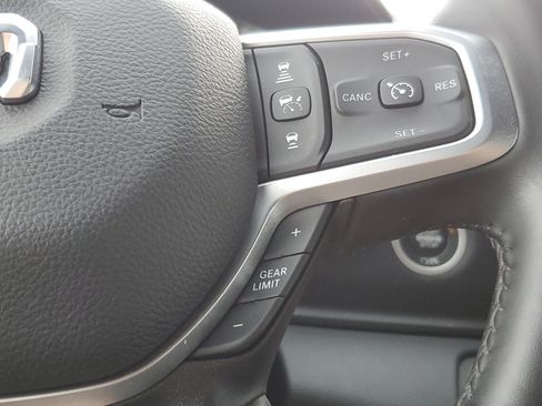 Used 2024 RAM 2500 Big Horn w/ Safety Group image 14