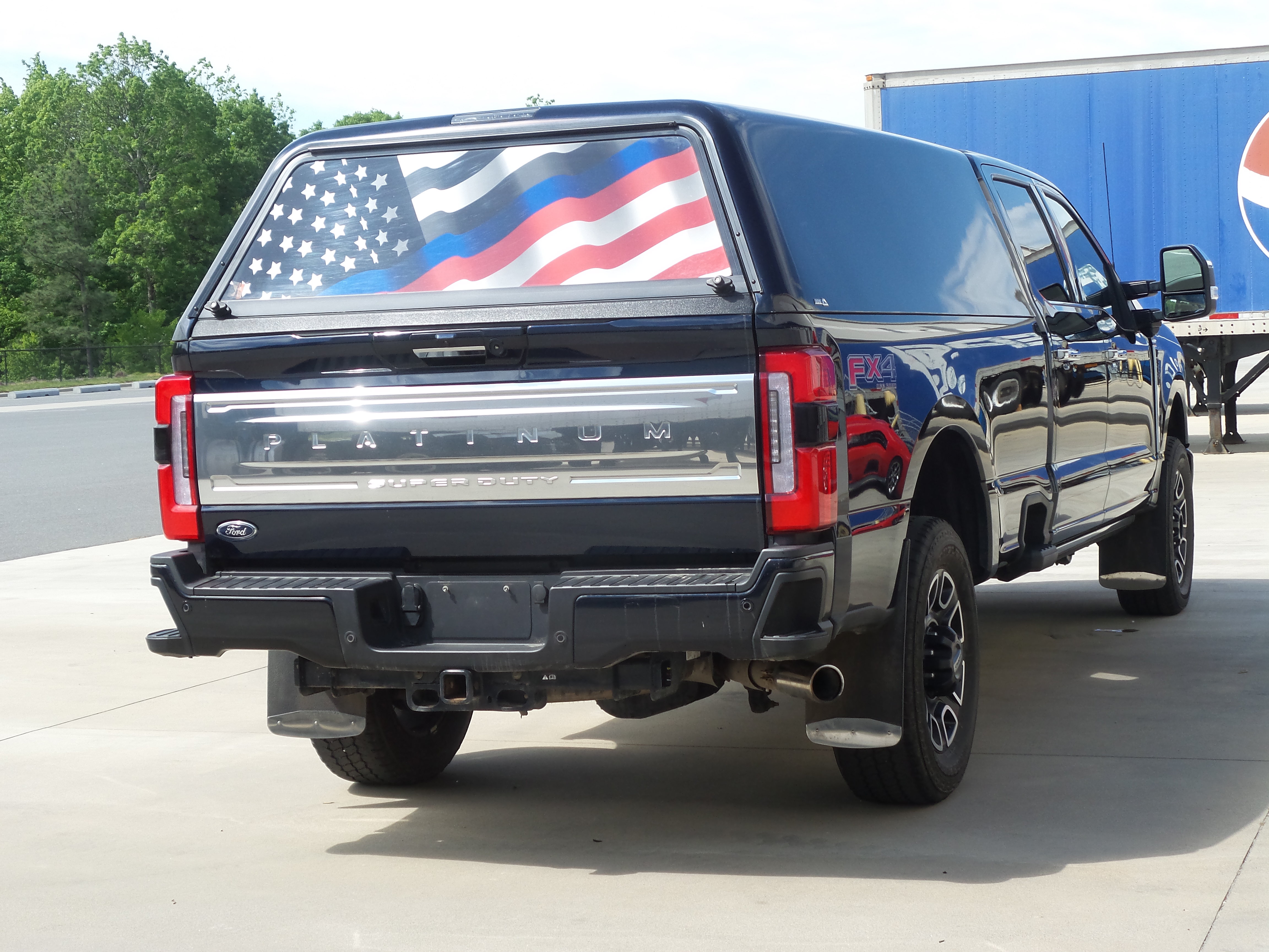 Used 2024 Ford F350 Platinum w/ FX4 Off-Road Package AWD/4WD image 8