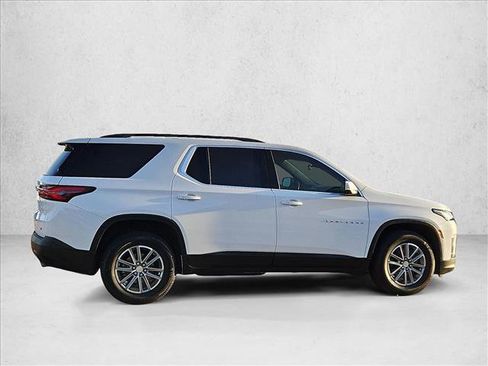 Certified 2023 Chevrolet Traverse LT image 4