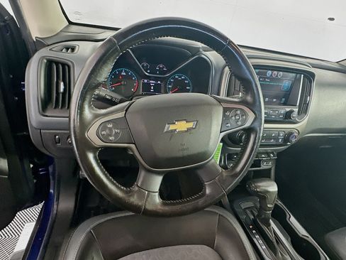 Used 2015 Chevrolet Colorado Z71 AWD/4WD image 11