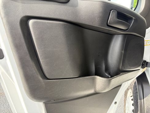 Used 2024 RAM ProMaster 2500 w/ Convenience Group FWD image 13