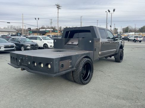 Used 2023 Ford F450 Lariat image 5