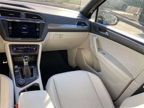 Used 2024 Volkswagen Tiguan SE R-Line image 14