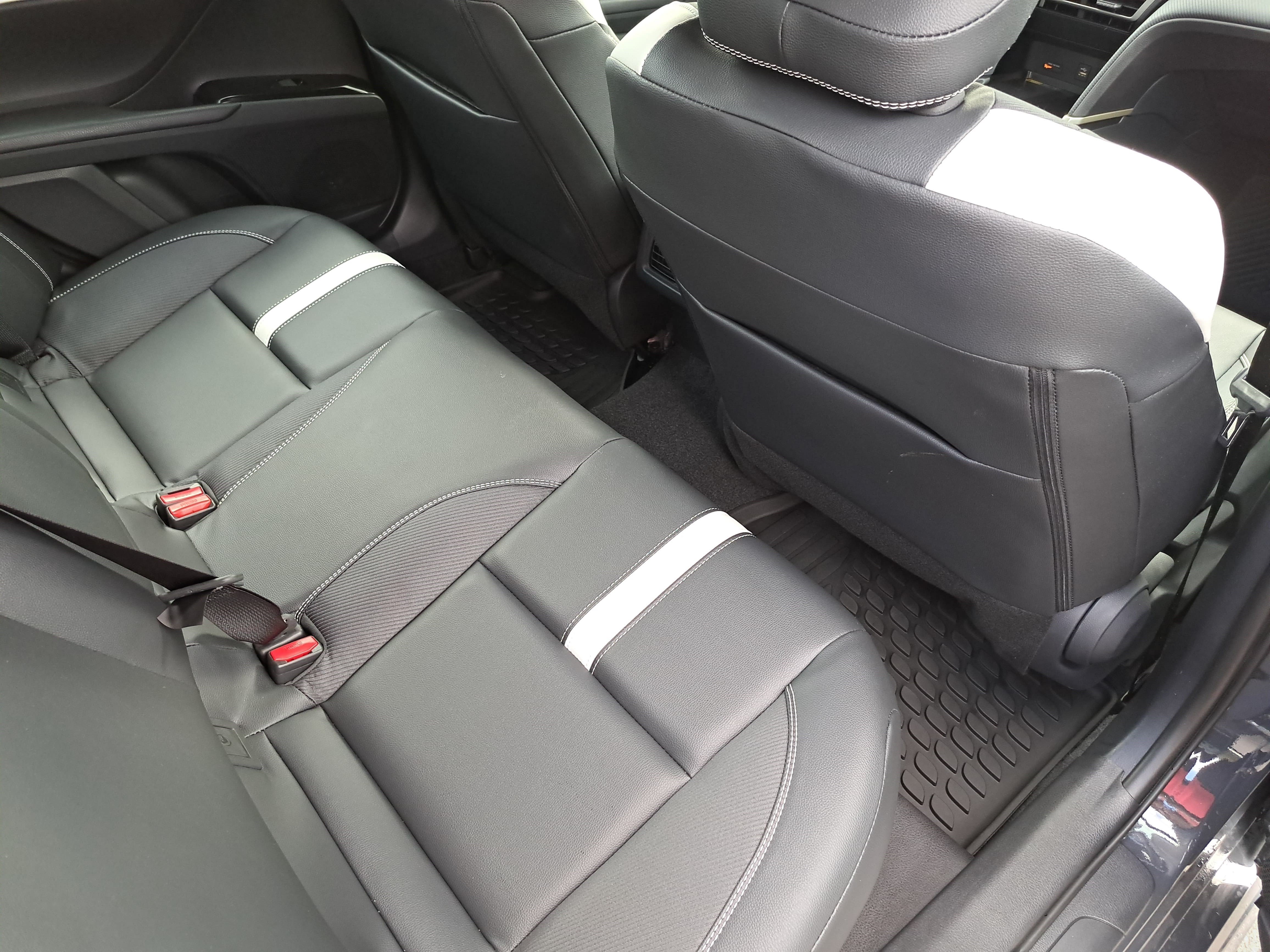 Used 2026 Toyota Camry SE w/ Convenience Package FWD image 11