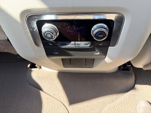 Used 2022 GMC Yukon Denali w/ Denali Premium Package AWD/4WD image 21