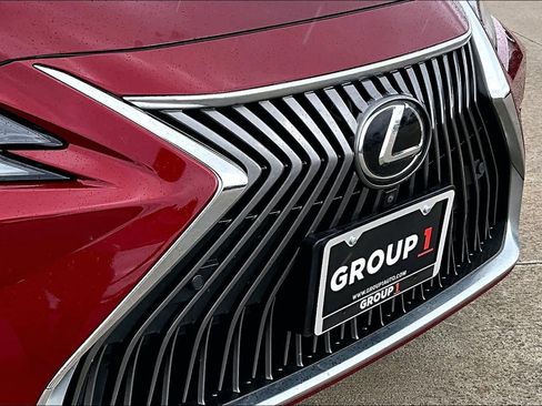 Certified 2021 Lexus ES 350 Ultra Luxury image 29