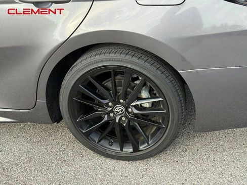Used 2022 Toyota Camry XSE image 4