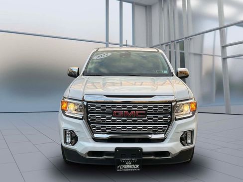 Used 2022 GMC Canyon Denali image 2