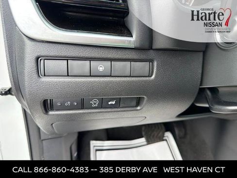 Certified 2023 Nissan Rogue SL AWD/4WD image 19