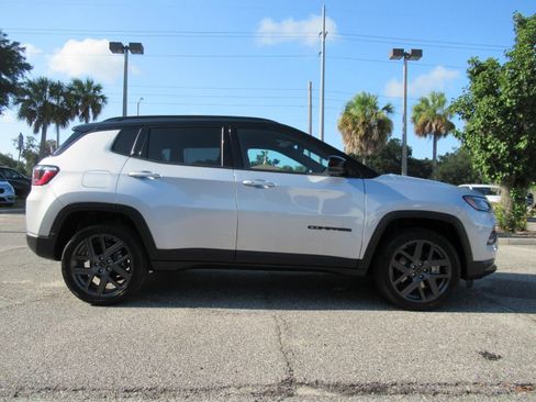 Certified 2026 Jeep Compass Limited AWD/4WD image 2