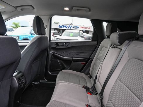 Used 2022 Ford Escape SE w/ SE Sport Appearance Package image 15