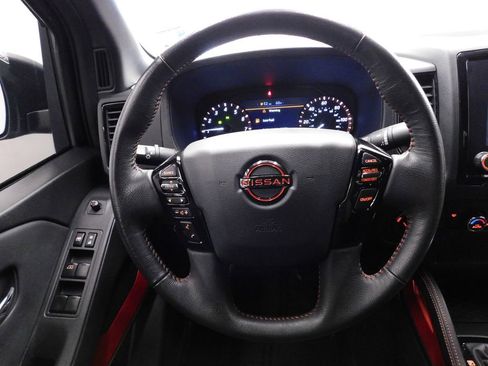 Used 2024 Nissan Frontier PRO-4X w/ Off-Road Protection Package image 18