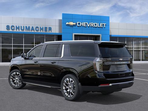 New 2026 Chevrolet Suburban LT w/ LPO, Chrome Package AWD/4WD image 3