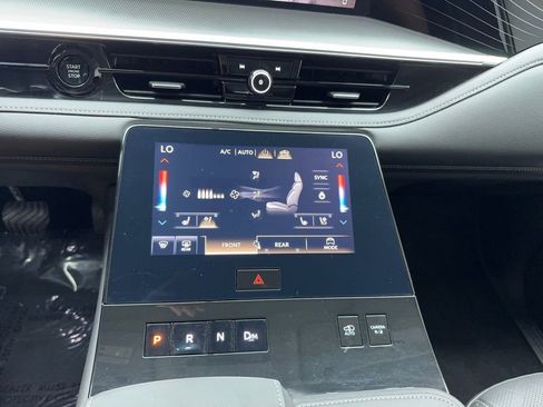 Used 2025 INFINITI QX80 Luxe image 28