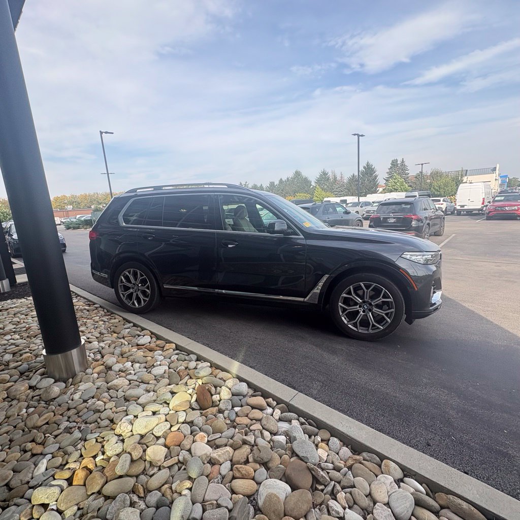 Used 2021 BMW X7 xDrive40i AWD/4WD image 5