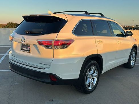 Used 2016 Toyota Highlander Limited image 13