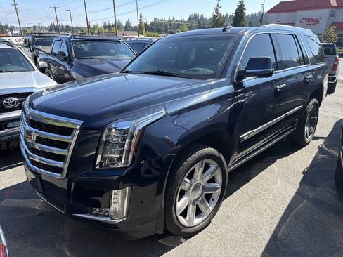 Used 2017 Cadillac Escalade Premium Luxury AWD/4WD image 1