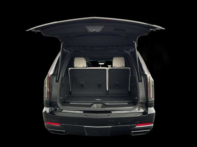 Used 2025 Cadillac Escalade Sport Platinum w/ LPO, Floor Liner Package AWD/4WD image 9