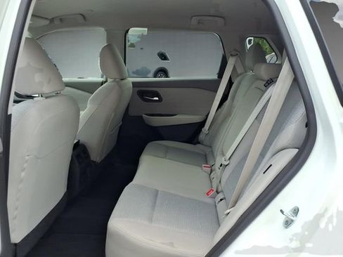 Certified 2023 Nissan Rogue SV AWD/4WD image 6