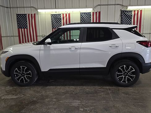 New 2025 Chevrolet TrailBlazer ACTIV w/ Convenience Package image 3