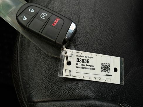 Used 2017 Jeep Renegade Trailhawk image 38