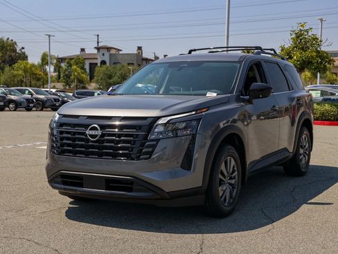 New 2026 Nissan Pathfinder SV FWD image 8