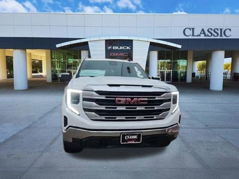 New 2026 GMC Sierra 1500 SLE w/ Preferred Package AWD/4WD image 3