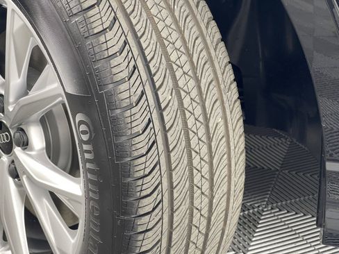 New 2025 Audi Q3 2.0T Premium image 8