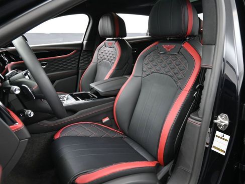 Used 2024 Bentley Flying Spur W12 image 5