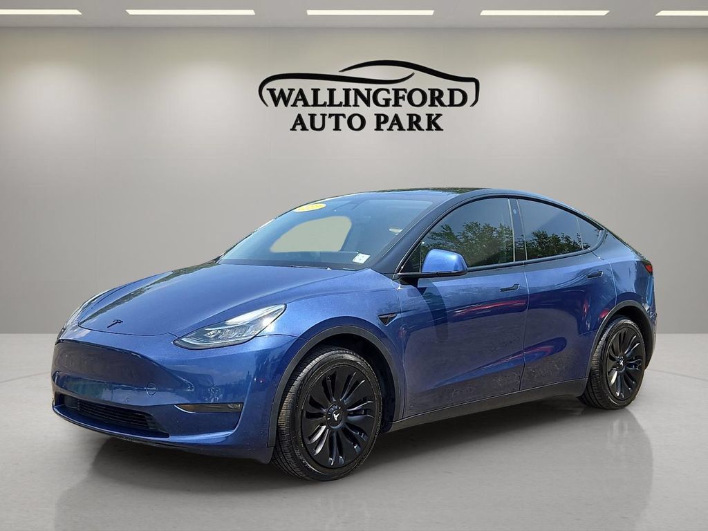 Used 2021 Tesla Model Y Long Range AWD/4WD image 1