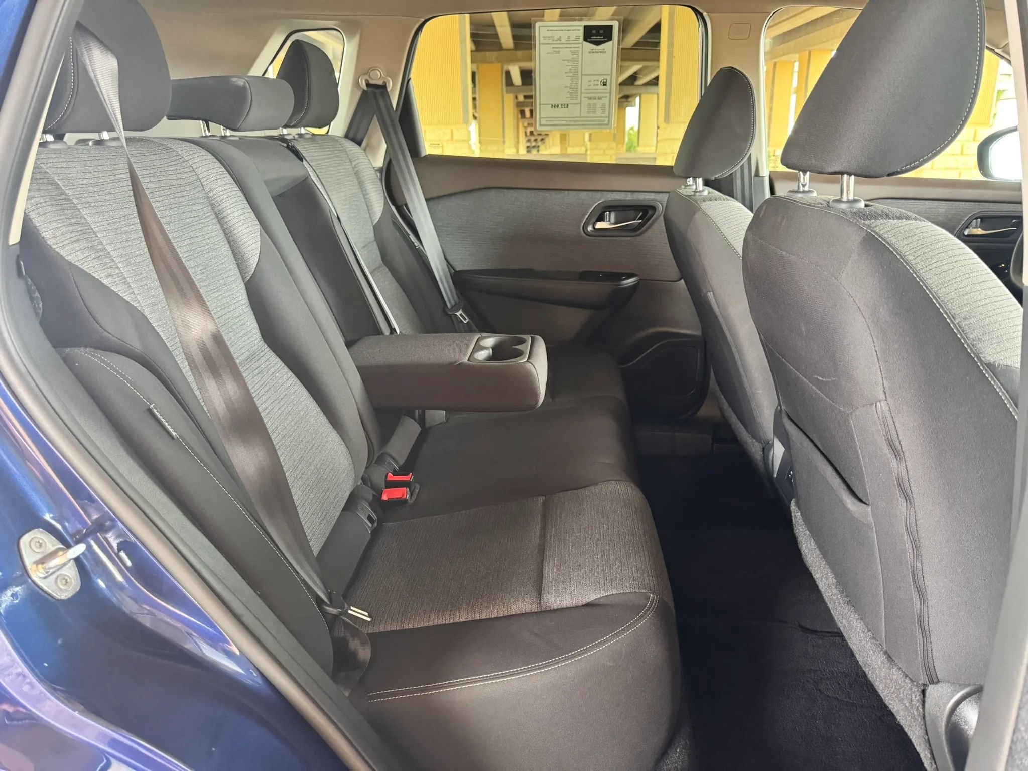 Used 2023 Nissan Rogue SV FWD image 23