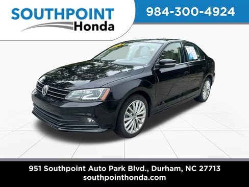 Used 2016 Volkswagen Jetta SEL FWD image 3