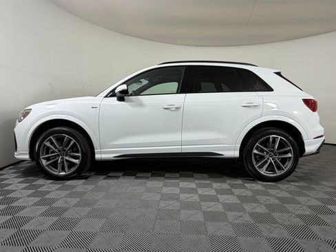 Used 2025 Audi Q3 2.0T Premium w/ Convenience Package AWD/4WD image 2