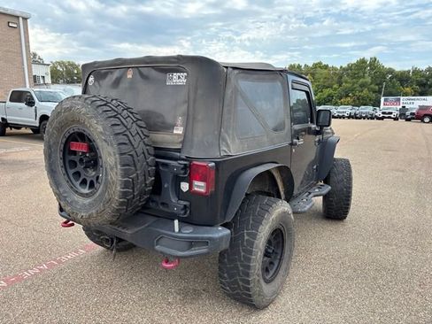 Used 2009 Jeep Wrangler X AWD/4WD image 14