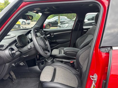 Used 2024 MINI Cooper S FWD image 6