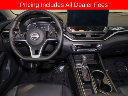 Certified 2025 Nissan Altima 2.5 SR w/ SR Premium Package FWD image 6